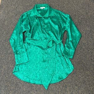 12th Tribe Green Button Up Size Small